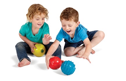 Dossier de presse | 2563-01 - Communiqué de presse | Fun Z Balls - Edushape - Design industriel - Crédit photo : Alan Chapelski