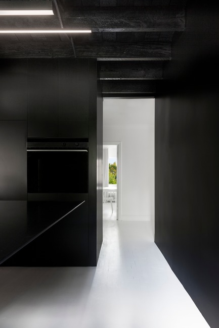 Dossier de presse | 1010-06 - Communiqué de presse | IN 2 - Studio Jean Verville architectes - Architecture résidentielle - IN 2 _ Jean Verville architecte - Crédit photo : Maxime Brouillet