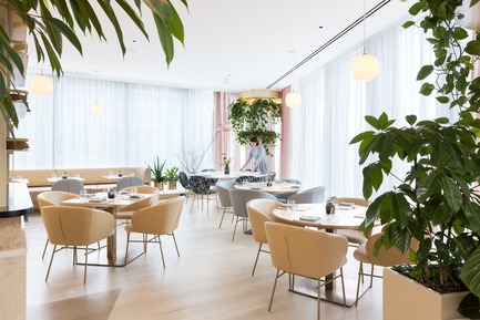 Dossier de presse | 2065-02 - Communiqué de presse | Botanist Restaurant to Open its Doors on April 24 in Vancouver, BC - Fairmont Pacific Rim - Art de vivre - Botanist Dining Room - Crédit photo : Ema Peter