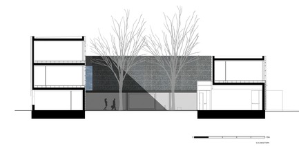 Dossier de presse | 2613-01 - Communiqué de presse | Faber Headquarters - GEZA - Gri e Zucchi architetti associati - Architecture industrielle -         Section - Crédit photo :  GEZA