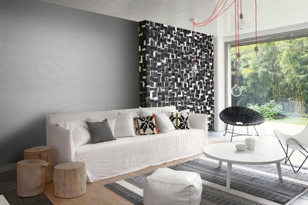 Press kit | 2712-01 - Press release | Rainbows - Omexco - Product - crushed paper on non-woven backing &amp; non-woven textile wallcovering - Photo credit: Omexco