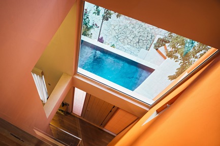 Dossier de presse | 2350-01 - Communiqué de presse | Opening House - Kipseli Architects - Architecture résidentielle - Crédit photo :  © George Messaritakis, Berlin