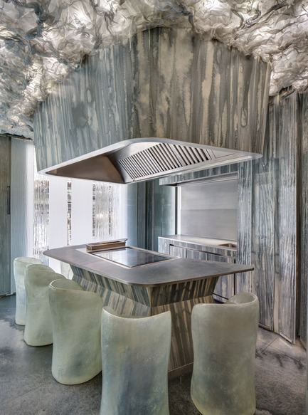 Press kit | 1328-01 - Press release | An Air of Mystery –This is ENIGMA - Neolith® by TheSize - Commercial Interior Design - ENIGMA restaurant, Barcelona, Spain - Photo credit: Neolith® by TheSize