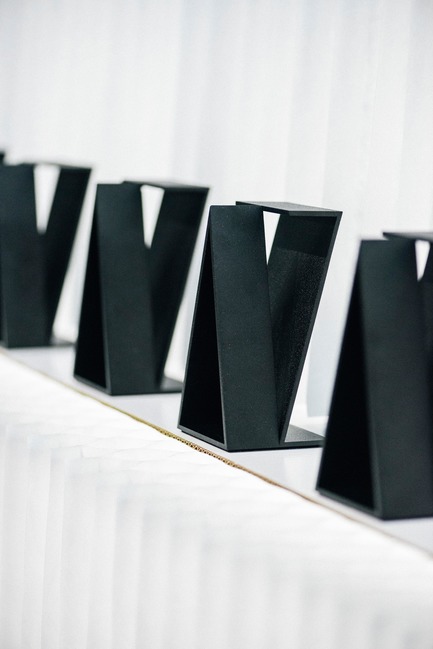 Press kit | 809-21 - Press release | AZURE Reveals the Winners of the 2017 AZ Awards - AZURE - Competition - 2017 AZ Awards Trophy designed by Philippe Malouin - Photo credit: AZURE