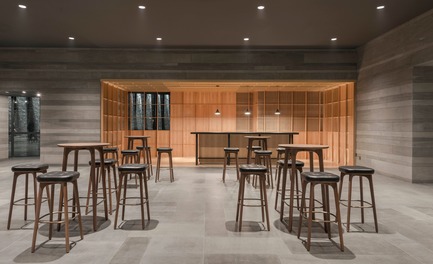 Dossier de presse | 1279-01 - Communiqué de presse | The HUB Performance and Exhibition Center - Neri&Hu Design and Research Office - Architecture commerciale - Pre-function Bar - Crédit photo : Dirk Weiblen