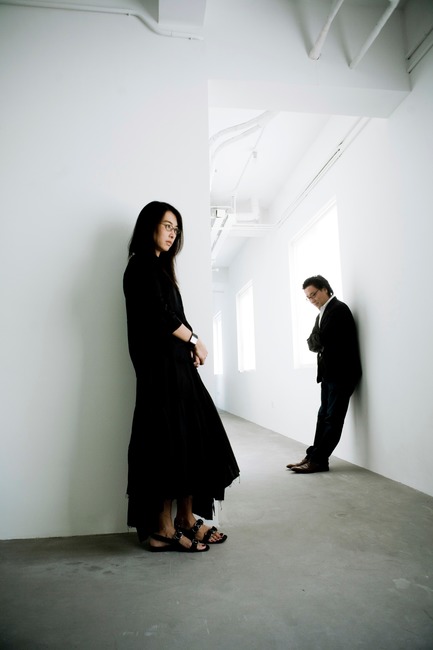 Dossier de presse | 1279-01 - Communiqué de presse | The HUB Performance and Exhibition Center - Neri&Hu Design and Research Office - Architecture commerciale - Lyndon Neri and Rossana Hu, Founding Partners of Neri&amp;Hu Design and Research Office - Crédit photo : Neri&amp;Hu