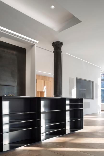 Dossier de presse | 2257-02 - Communiqué de presse | Photographer's Loft - Desai Chia Architecture PC - Design d’intérieur résidentiel - Kitchen detail. - Crédit photo : Paul Warchol