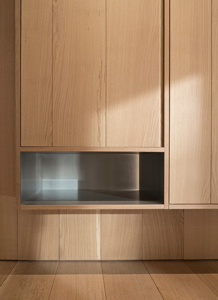 Dossier de presse | 2257-02 - Communiqué de presse | Photographer's Loft - Desai Chia Architecture PC - Design d’intérieur résidentiel - Guest room detail. - Crédit photo : Paul Warchol