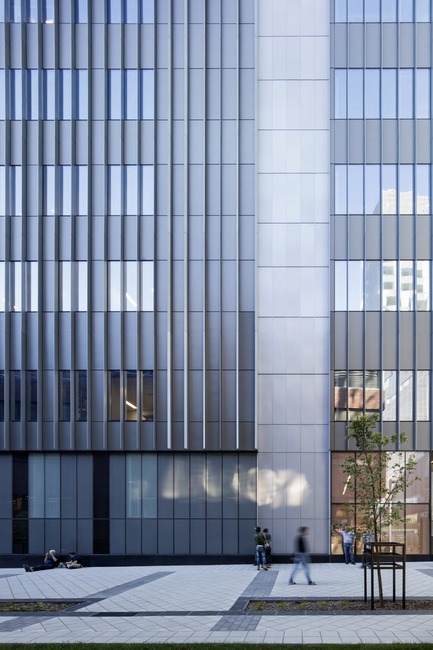 Press kit | 1387-03 - Press release | The New CHUM, Largest Healthcare Construction Project in North America, Opens its Doors - CannonDesign + NEUF architect(e)s - Institutional Architecture - Gauchetière public space - Photo credit: Adrien Williams