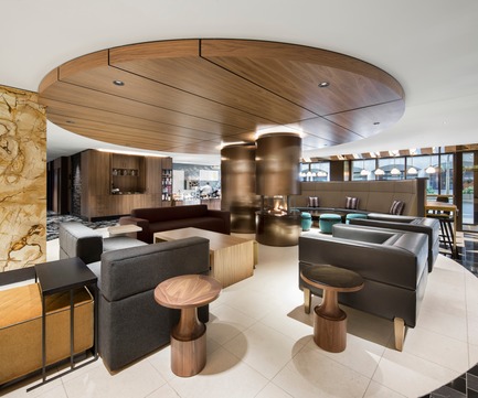 Dossier de presse | 1303-04 - Communiqué de presse | La transformation de l’hôtel Fairmont Le Reine Elizabeth, vue par ses concepteurs - Sid Lee Architecture - Design d’intérieur commercial -  CAFÉ KRÉMA  - Crédit photo : STÉPHANE BRUGGER