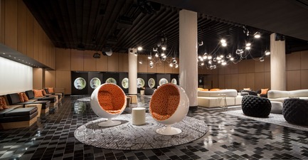 Dossier de presse | 1303-04 - Communiqué de presse | La transformation de l’hôtel Fairmont Le Reine Elizabeth, vue par ses concepteurs - Sid Lee Architecture - Design d’intérieur commercial - L'AGORA - Crédit photo : STÉPHANE BRUGGER