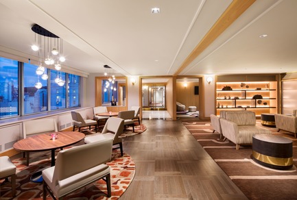 Dossier de presse | 1303-04 - Communiqué de presse | La transformation de l’hôtel Fairmont Le Reine Elizabeth, vue par ses concepteurs - Sid Lee Architecture - Design d’intérieur commercial -  FAIRMONT OR - SALON - Crédit photo : STÉPHANE BRUGGER