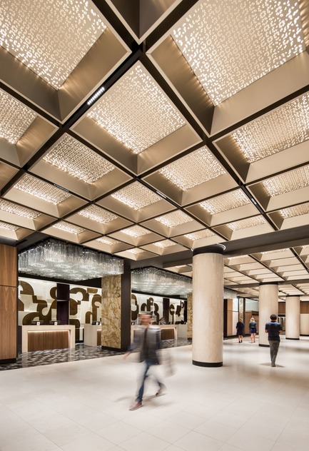 Dossier de presse | 1303-04 - Communiqué de presse | La transformation de l’hôtel Fairmont Le Reine Elizabeth, vue par ses concepteurs - Sid Lee Architecture - Design d’intérieur commercial -  GRAND HALL  - Crédit photo : STÉPHANE BRUGGER