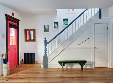 Dossier de presse | 2875-01 - Communiqué de presse | House for Booklovers and Cats - Barker Architecture Office - Design d’intérieur résidentiel - Crédit photo : Francis Dzikowski/OTTO