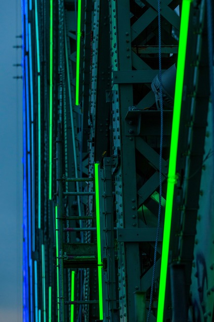 Dossier de presse | 1089-02 - Communiqué de presse | Illumination du pont Jacques-Cartier | Le pont le plus connecté au monde - Moment Factory - Design multimédia - Illumination interactive du pont Jacques-Cartier_Technologies LED - Crédit photo : La société des ponts Jacques-Cartier et Champlain Incorporée (PJCCI)