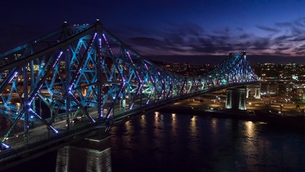 Dossier de presse | 1089-02 - Communiqué de presse | Illumination du pont Jacques-Cartier | Le pont le plus connecté au monde - Moment Factory - Design multimédia - Illumination interactive du pont Jacques-Cartier_Connexions vivantes - Crédit photo : Moment Factory