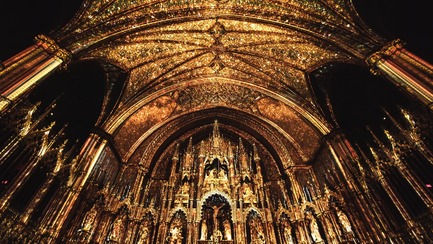 Press kit | 1089-03 - Press release | AURA Creates Awe-Inspiring Experience in the Heart of a Celebrated Historic Cathedral - Moment Factory - Multimedia Design -  Aura_Show_Part2 - Photo credit: Moment Factory