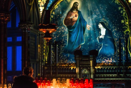 Press kit | 1089-03 - Press release | AURA Creates Awe-Inspiring Experience in the Heart of a Celebrated Historic Cathedral - Moment Factory - Multimedia Design -  Aura_Show_Part1 - Photo credit: Moment Factory