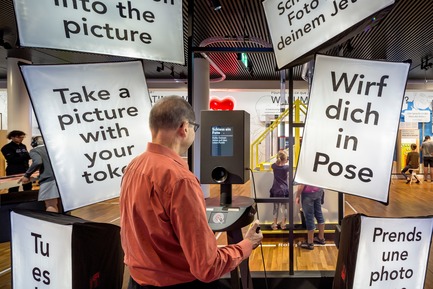 Press kit | 2876-01 - Press release | Kossmann.dejong Designs New Permanent Exhibition for the Swiss Museum of Communication - Kossmann.dejong, exhibition architects - Event + Exhibition - Museum of Communication, Bern, Log in take a picture - Photo credit:  &nbsp;Thijs Wolzak  
