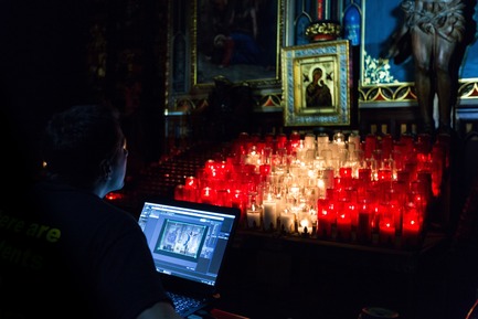 Press kit | 1089-03 - Press release | AURA Creates Awe-Inspiring Experience in the Heart of a Celebrated Historic Cathedral - Moment Factory - Multimedia Design -  Aura_Process_Integration - Photo credit: Moment Factory