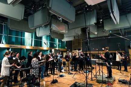 Press kit | 1089-03 - Press release | AURA Creates Awe-Inspiring Experience in the Heart of a Celebrated Historic Cathedral - Moment Factory - Multimedia Design -  Aura_Process_Music_Recording_Studio - Photo credit: Moment Factory