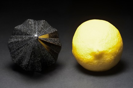 Dossier de presse | 990-05 - Communiqué de presse | Out with Marble: KAYIWA Proves That Granite Has Always Been "In" - KAYIWA - Produit - SM+ Citrus Reamer - PG-Black  - Crédit photo : KAYIWA&nbsp;