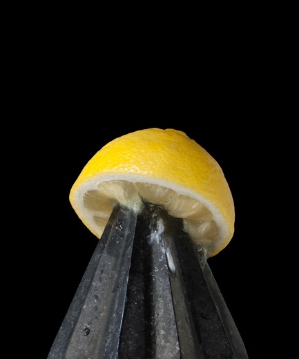 Dossier de presse | 990-05 - Communiqué de presse | Out with Marble: KAYIWA Proves That Granite Has Always Been "In" - KAYIWA - Produit - SM+ Citrus Reamer - PG-Black  - Crédit photo : KAYIWA&nbsp;