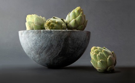 Dossier de presse | 990-05 - Communiqué de presse | Out with Marble: KAYIWA Proves That Granite Has Always Been "In" - KAYIWA - Produit - ITTOLI Bowl - Silver Green&nbsp; - Crédit photo : KAYIWA&nbsp;