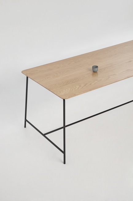 Dossier de presse | 1677-01 - Communiqué de presse | Appartement Saint-Laurent - Atelier Barda architecture - Design d’intérieur résidentiel - Table à dîner T01 par Foraine - Crédit photo : Atelier Barda