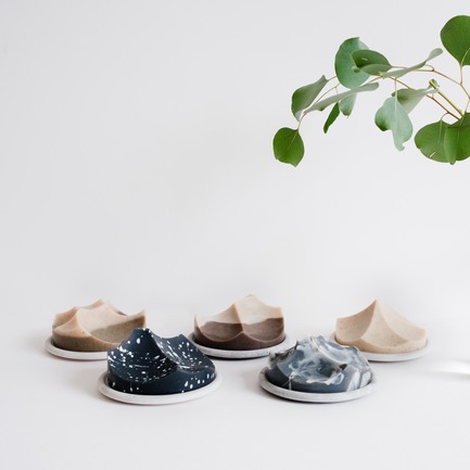 Dossier de presse | 2757-02 - Communiqué de presse | UMÉ Studio Launches Debut Collection of Objects for Everyday Living - UMÉ Studio - Produit - Erode Soap Summit Series - Crédit photo : UMÉ Studio