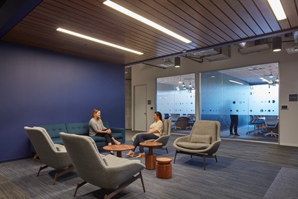 Dossier de presse | 2757-03 - Communiqué de presse | HGA San Francisco Unveils RealPage Headquarters - HGASan Francisco - Architecture commerciale - The flexible, open plan supports RealPage's fast-growth strategy.&nbsp; - Crédit photo : Benny Chan Photography