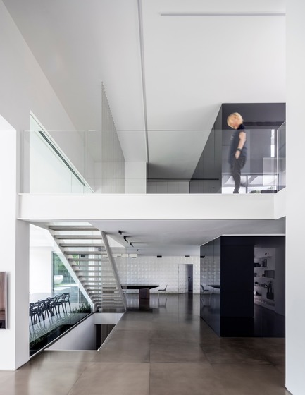 Dossier de presse | 2949-01 - Communiqué de presse | The Black Core House - Axelrod Architects - Architecture résidentielle - Crédit photo : Amit Geron