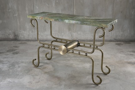 Press kit | 3029-01 - Press release | Designer Troy Smith Embodies the Spirit of Autotelic Art - Troy Smith Designs - Product - Akenhaten Console - Photo credit: Troy Smith