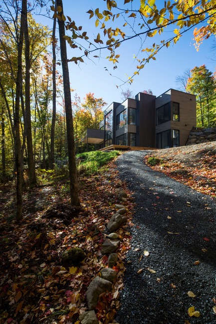Dossier de presse | 1678-02 - Communiqué de presse | Chalet des Bécassines - Atelier BOOM-TOWN - Architecture résidentielle - Crédit photo : Steve Montpetit