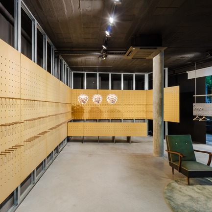 Dossier de presse | 2216-02 - Communiqué de presse | La boutique The Caveman - Tiago do Vale Architectes - Design d’intérieur commercial - Crédit photo : João Morgado