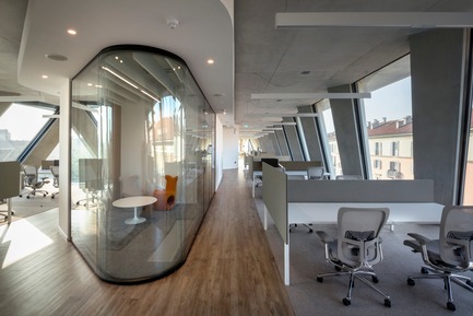 Dossier de presse | 3031-01 - Communiqué de presse | Microsoft House - DEGW/Lombardini22 - Architecture commerciale - Work&nbsp;Space - Crédit photo : Dario Tettamanzi