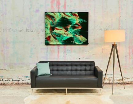 Press kit | 2796-01 - Press release | Big Naked Wall Creates New Art Category with Backlit Frames - Big Naked Wall - Art - Titled "DŠTSŻNÊ" and created by Jeremy Nealis, this artwork is part of our color changing LED collection. The backlighting of this piece can be changed to alter the color of the image. In addition to the 3D effect, the color can be changed based on mood.&nbsp; - Photo credit: Big Naked Wall