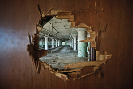 Press kit | 2073-11 - Press release | Sears Department Store that Sat Derelict for Decades Is Reborn as Mixed-Use 'Vertical Village' - DIALOG - Commercial Architecture - Sears Crosstown sat derelict for 20 years - Photo credit: Jamie Harmon