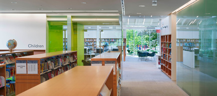 Press kit | 1070-01 - Press release | The Mississauga Public Library Project - RDH Architects - Institutional Architecture - Lakeview Children’s Area, Corridor, Reading Atrium And Park Beyond With Building Cross Section - Photo credit: TOM ARBAN