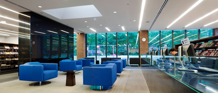 Press kit | 1070-01 - Press release | The Mississauga Public Library Project - RDH Architects - Institutional Architecture - Reading Atrium, Media Bar and Fireplace of Lorne Park Library - Photo credit: TOM ARBAN.