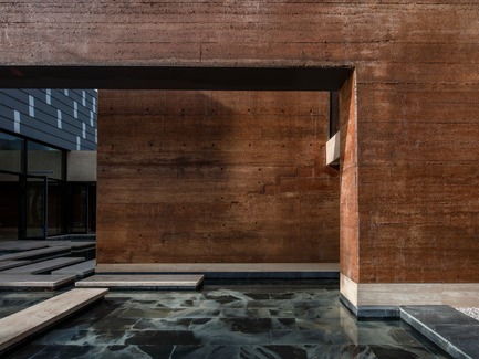 Press kit | 3044-01 - Press release | Sanbaopeng Art Museum - DL Atelier - Institutional Architecture - loam walls - Photo credit: Haiting Sun