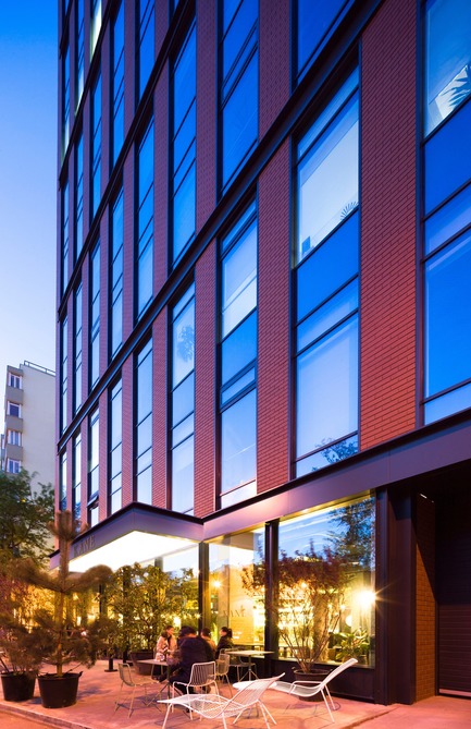Press kit | 3055-01 - Press release | Stefan cel Mare Building - Lauster & Radu Arhitecti - Commercial Architecture - Photo credit: Andrei Margulescu