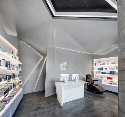 Press kit | 2875-02 - Press release | Body Factory - Barker Architecture Office - Commercial Interior Design - Photo credit: Francis Dzikowski/OTTO