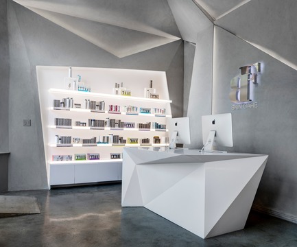 Press kit | 2875-02 - Press release | Body Factory - Barker Architecture Office - Commercial Interior Design - Photo credit: Francis Dzikowski/OTTO