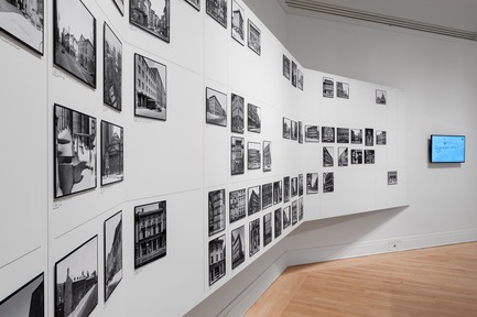 Dossier de presse | 756-18 - Communiqué de presse | Le CCA présente « Pierre grise : Des outils pour comprendre la ville.» - Centre Canadien d’Architecture (CCA) - Évènement + Exposition - Pierre grise : des outils pour comprendre la ville. Vue d’installation, 2017.  - Crédit photo : CCA, Montréal.