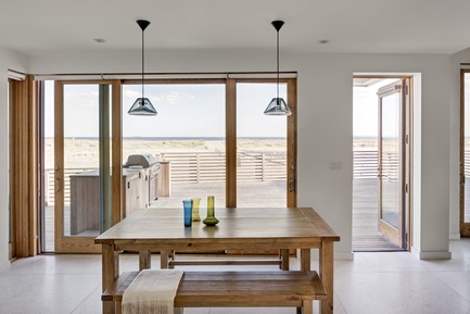 Dossier de presse | 2875-03 - Communiqué de presse | Surfboard House - Barker Architecture Office - Architecture résidentielle - Crédit photo : Francis Dzikowski/OTTO