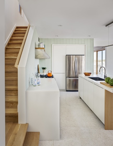 Dossier de presse | 2875-03 - Communiqué de presse | Surfboard House - Barker Architecture Office - Architecture résidentielle - Crédit photo : Francis Dzikowski/OTTO