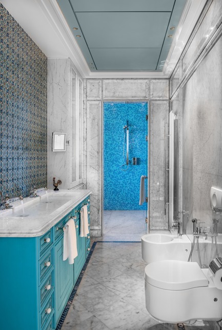 Dossier de presse | 2769-01 - Communiqué de presse | One Oak 5A2 - Askdeco - Design d’intérieur résidentiel - -Cabinet + Washbasin&nbsp; designed by Askdeco<br>-Mosaic Bisazza - Crédit photo : Alex Jeffries&nbsp;