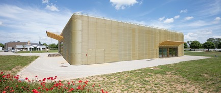 Dossier de presse | 1250-01 - Communiqué de presse | Salle multigénérationnelle - CoCo architecture - Architecture institutionnelle - Crédit photo : Edouard DECAM