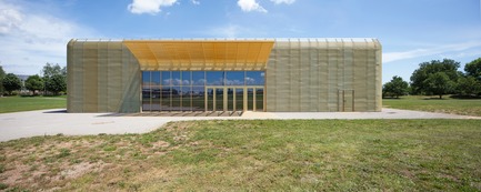 Dossier de presse | 1250-01 - Communiqué de presse | Salle multigénérationnelle - CoCo architecture - Architecture institutionnelle - Crédit photo : Edouard DECAM